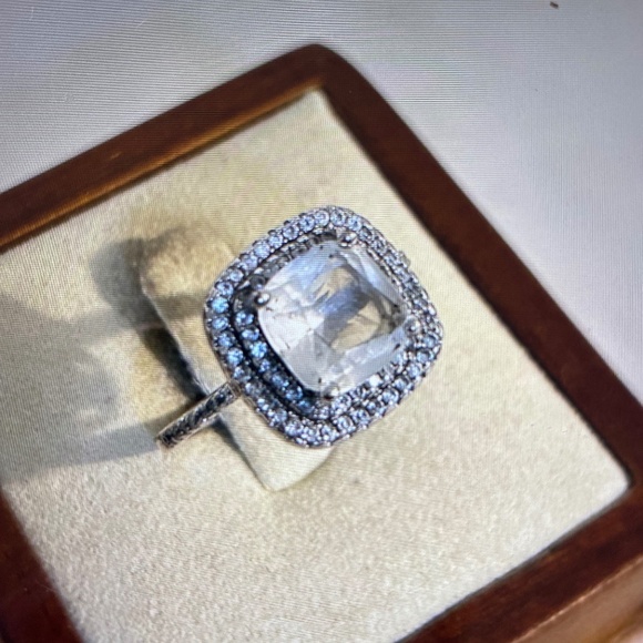 Sterling Silver CZ ring - Picture 1 of 4